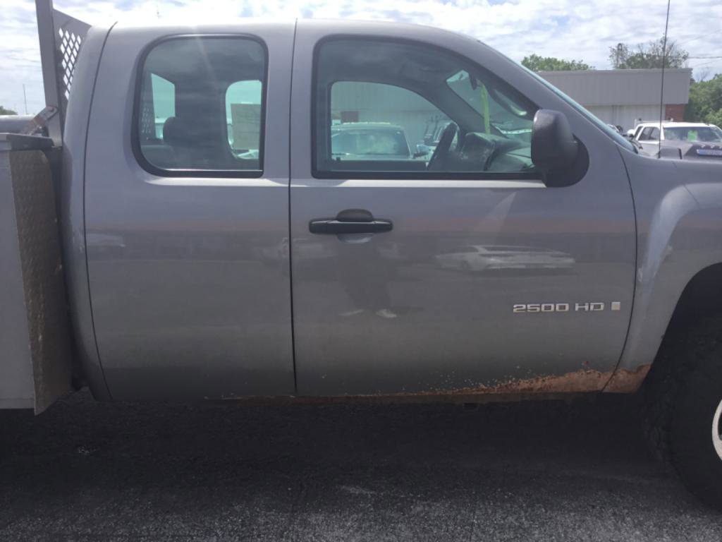 Used 2009 Chevrolet Silverado 2500 W/T AWD/4WD image 10