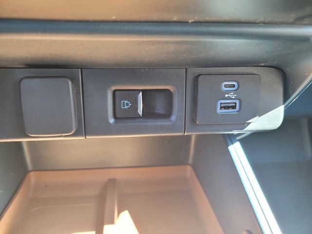 Certified 2022 Ford Maverick Lariat w/ Lariat Luxury Package image 24