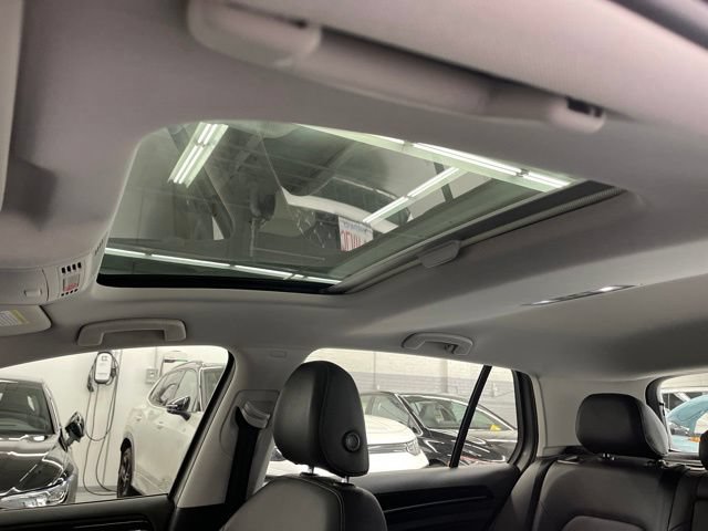 Used 2015 Volkswagen Golf SEL FWD image 25