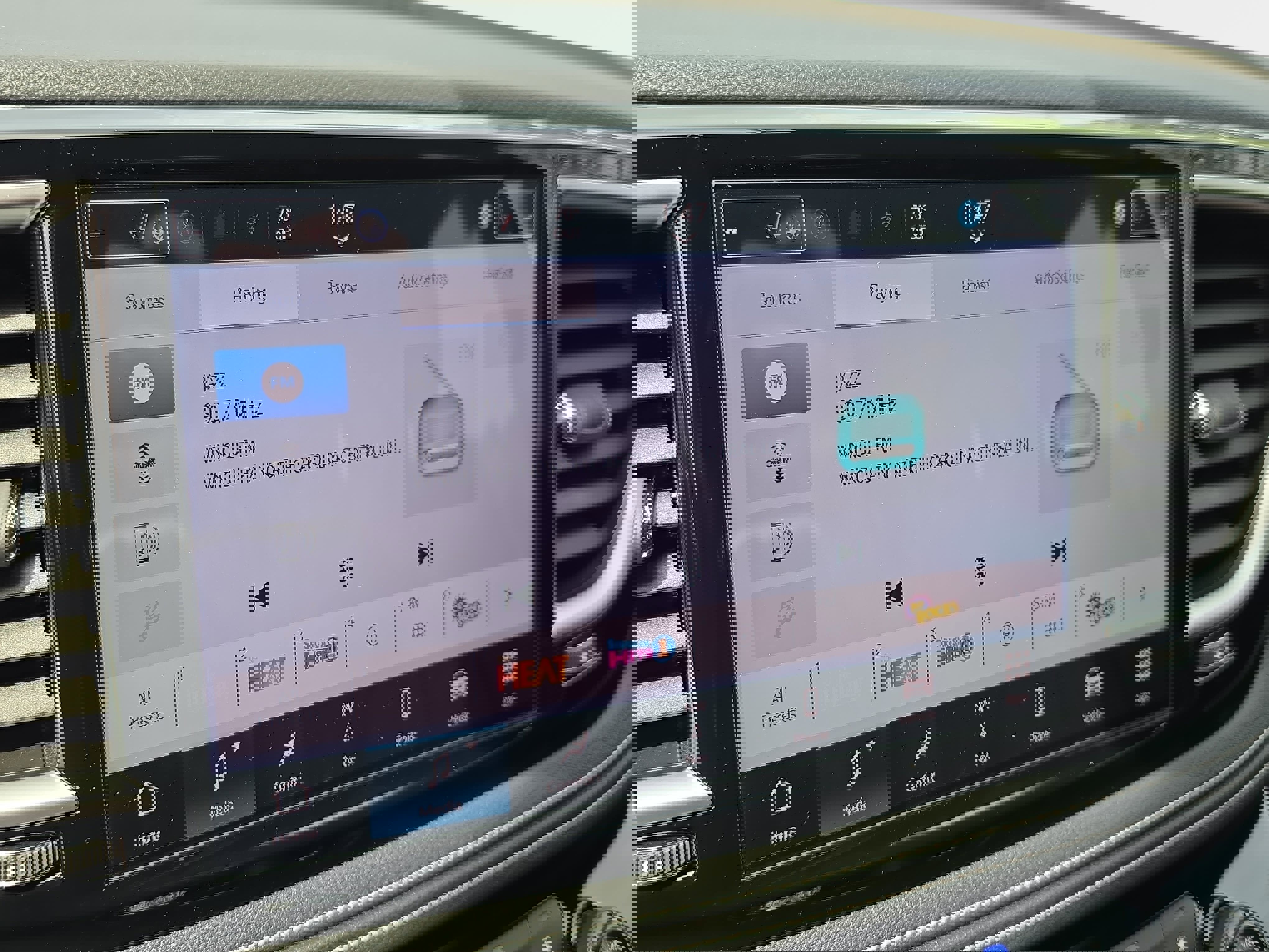 New 2026 Chrysler Pacifica Limited FWD image 17