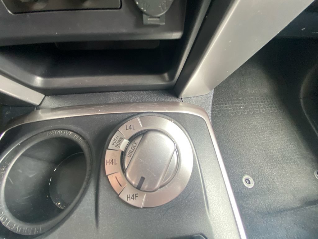 Used 2023 Toyota 4Runner Limited AWD/4WD image 23