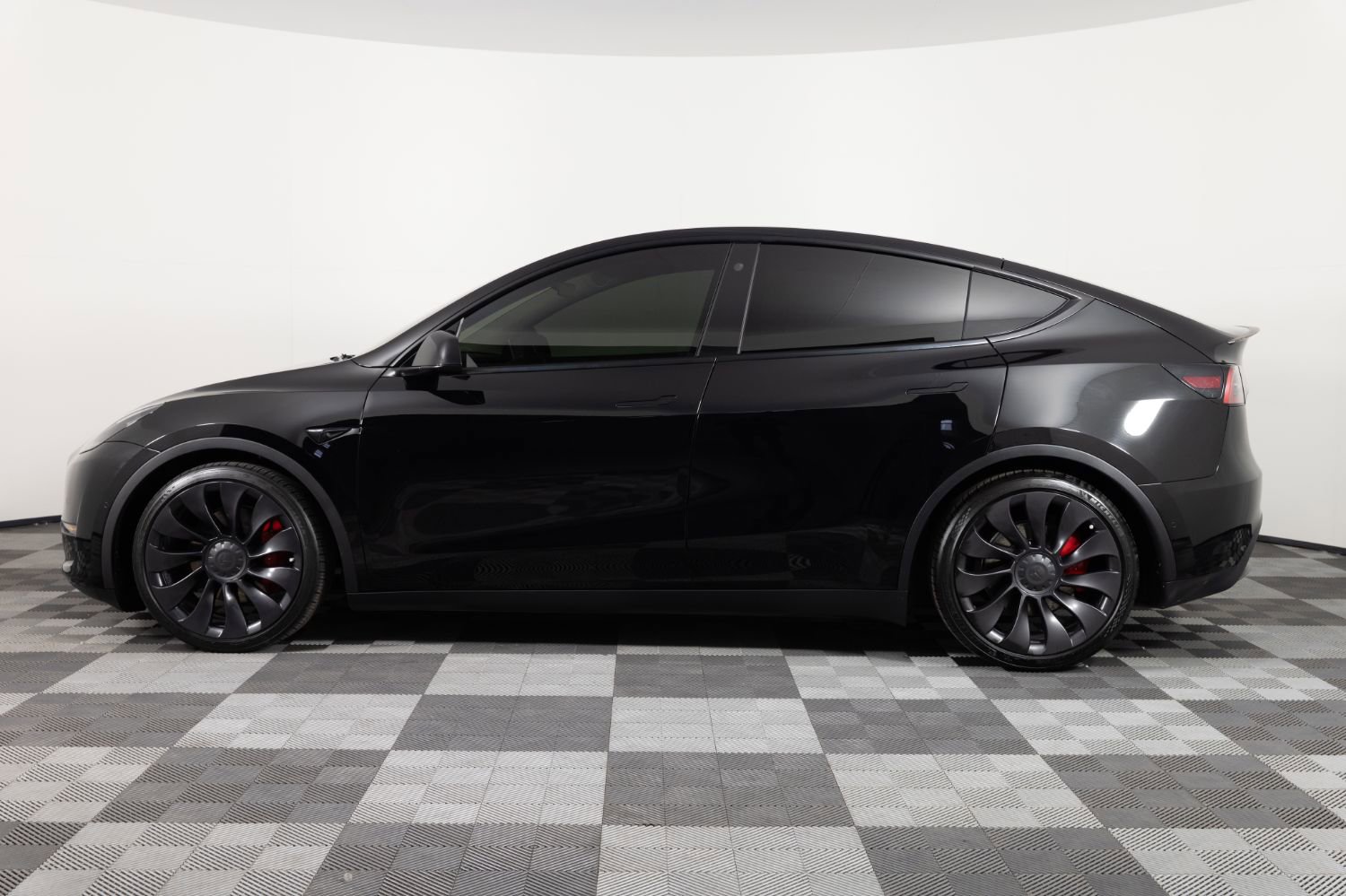 Used 2022 Tesla Model Y Performance AWD/4WD image 3