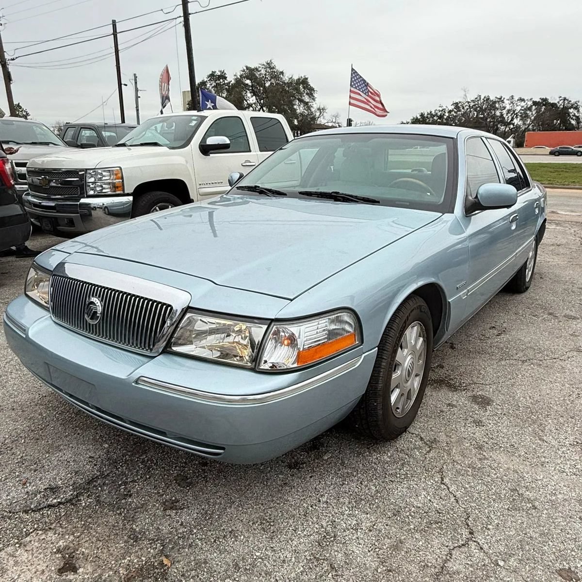 Used 2003 Mercury Grand Marquis LS RWD image 3