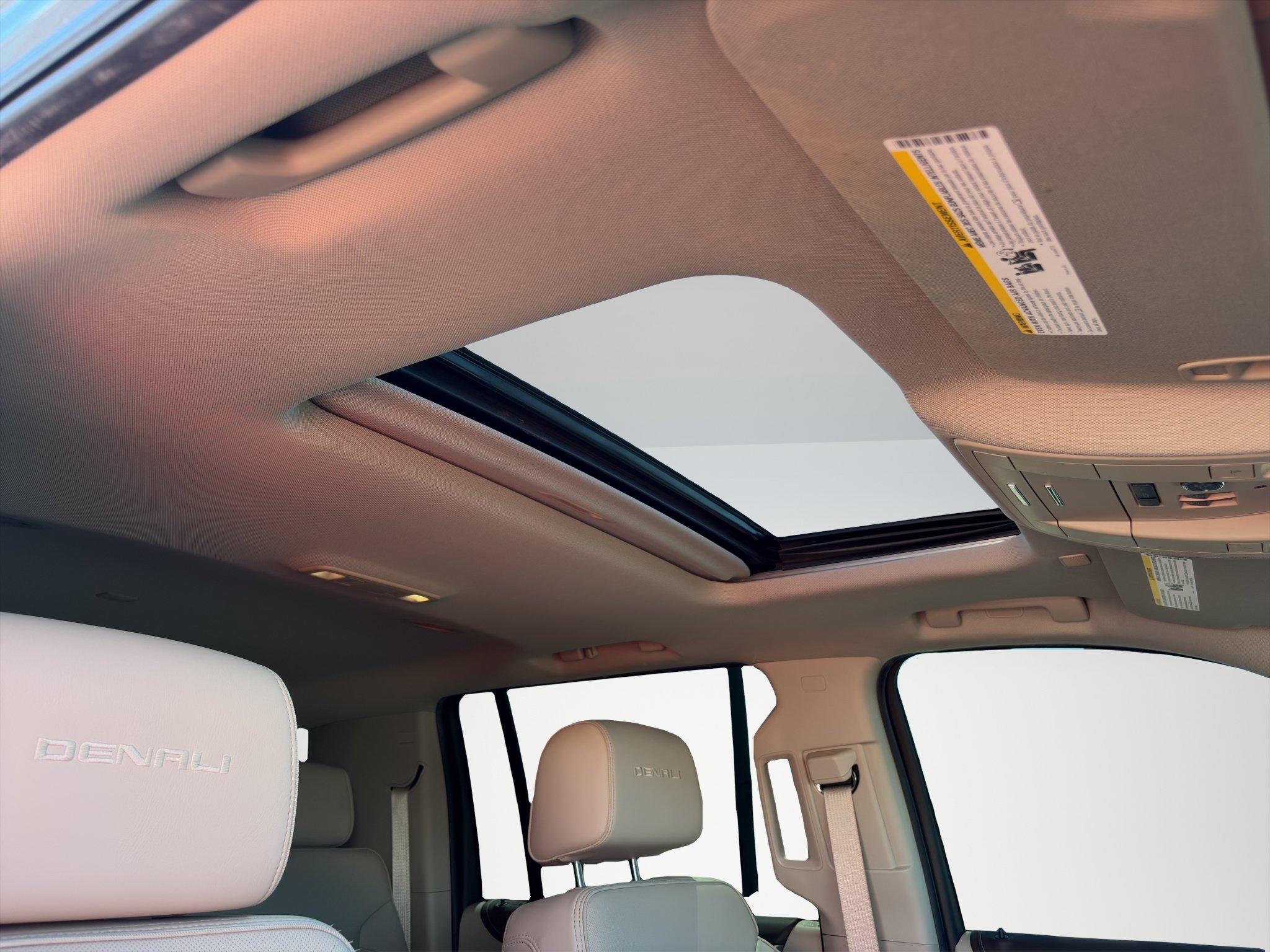 Used 2019 GMC Yukon XL Denali AWD/4WD image 26