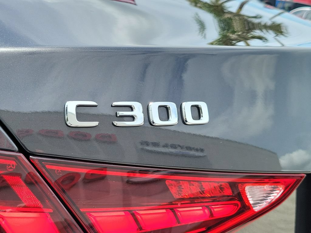 Used 2022 Mercedes-Benz C 300 Sedan image 6