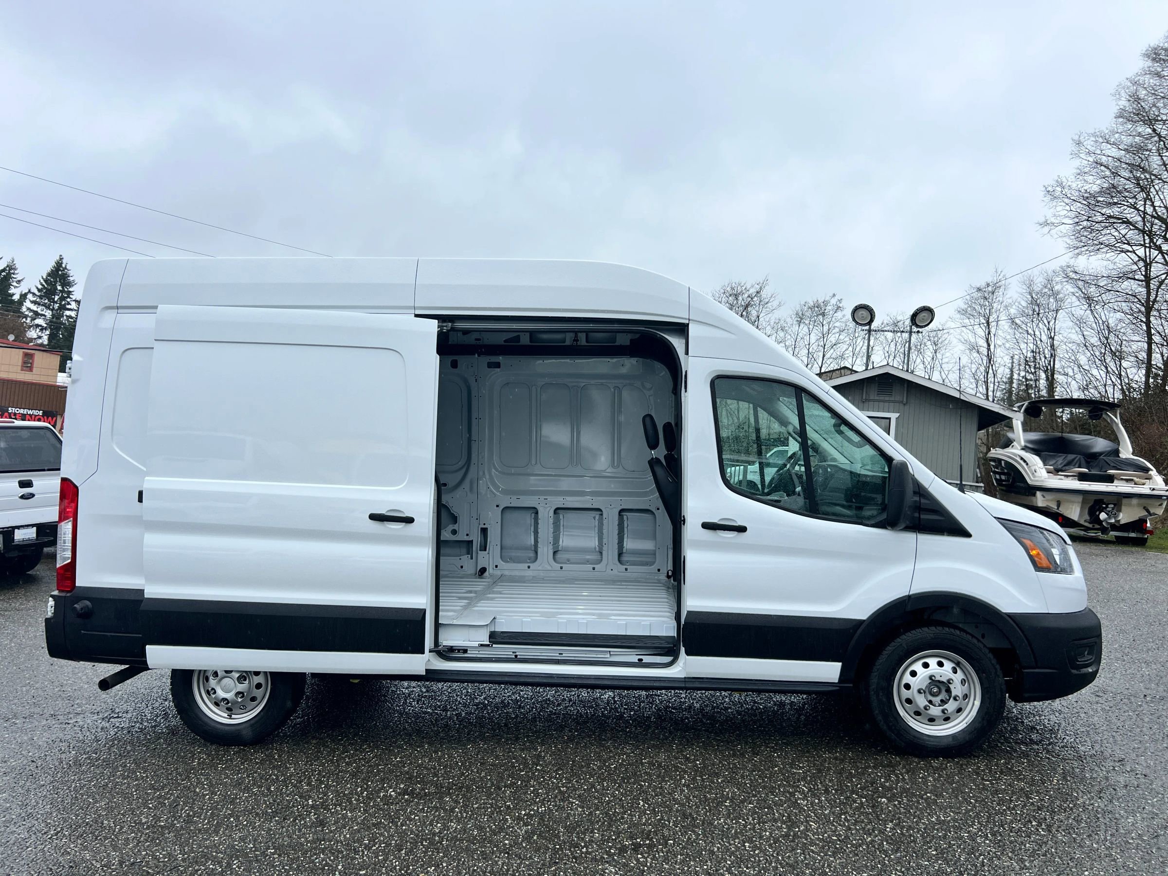 Used 2025 Ford Transit 250 148 High Roof AWD image 16