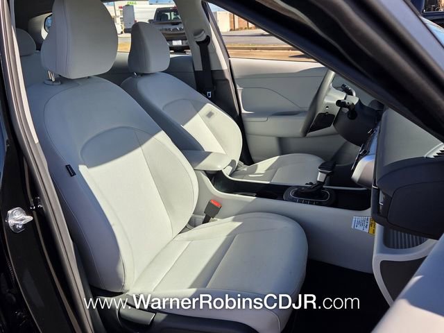 Used 2026 Hyundai Kona SE image 15