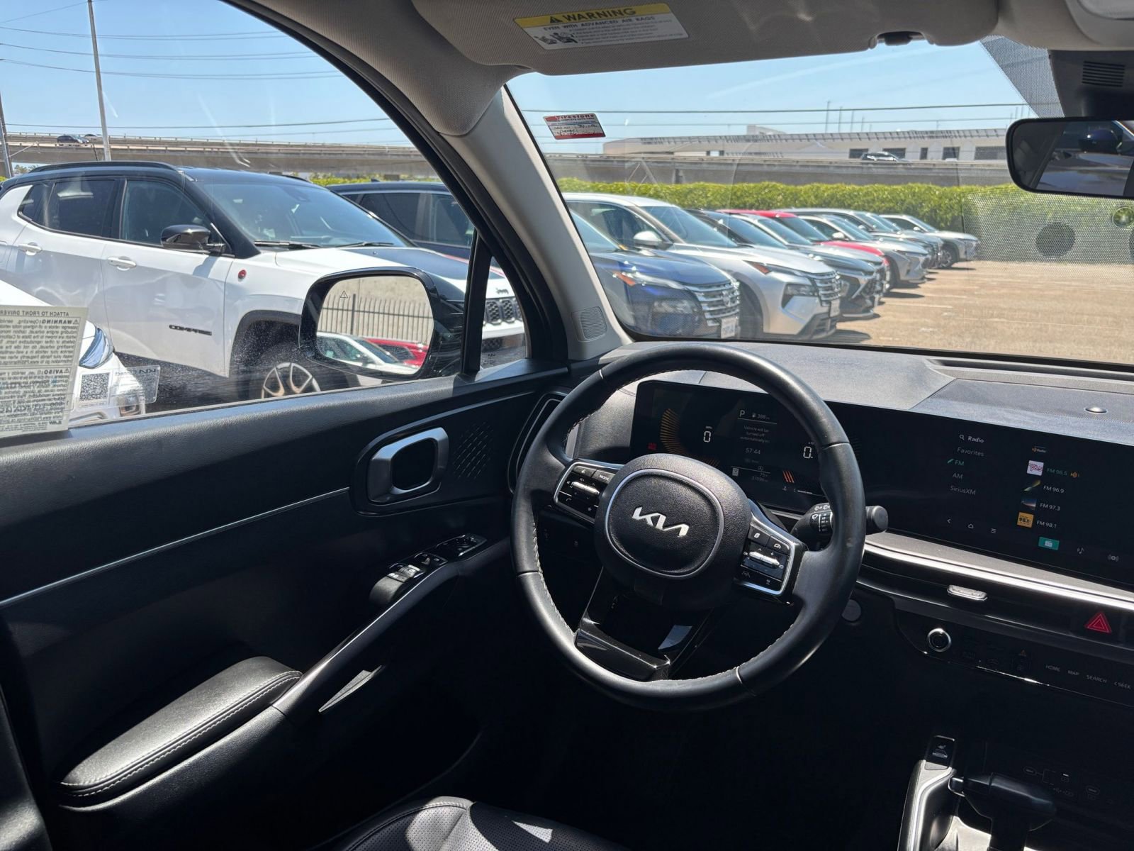 Used 2024 Kia Sorento S FWD image 37