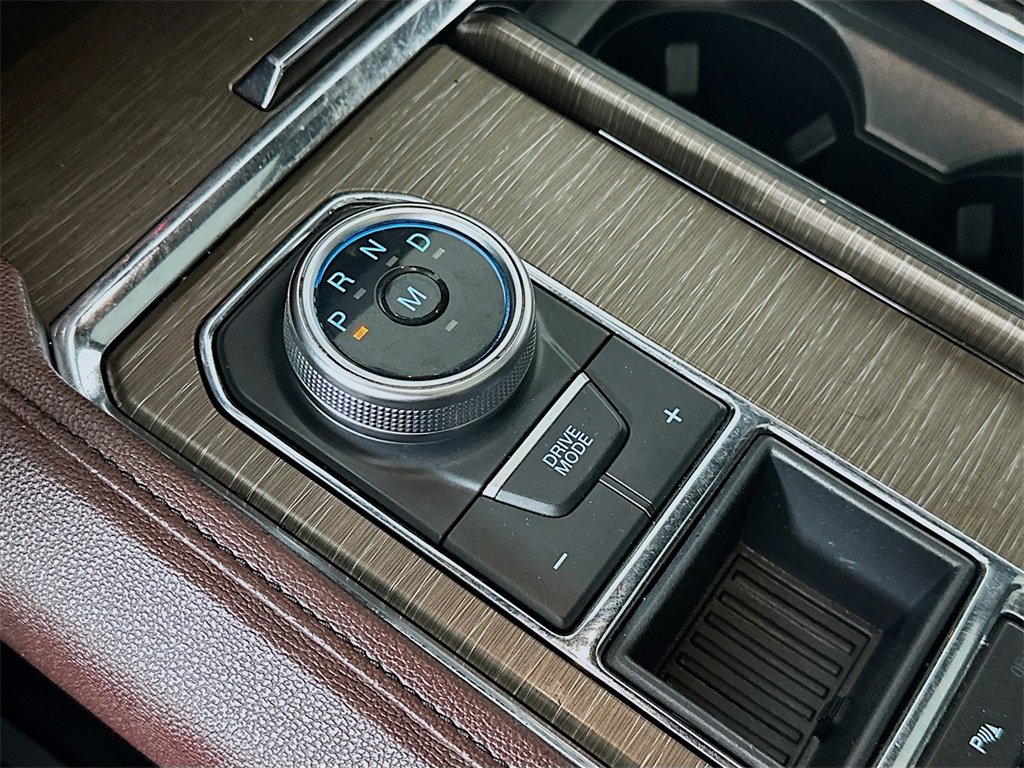 Used 2022 Ford Expedition Max Limited image 16