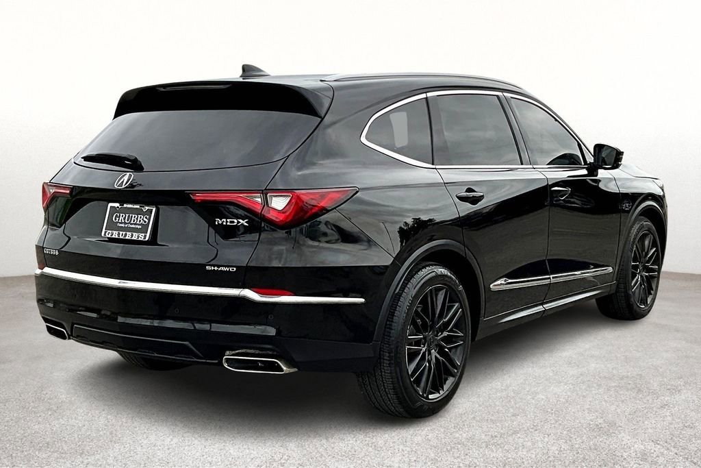 Used 2023 Acura MDX SH-AWD w/ Advance Package image 2