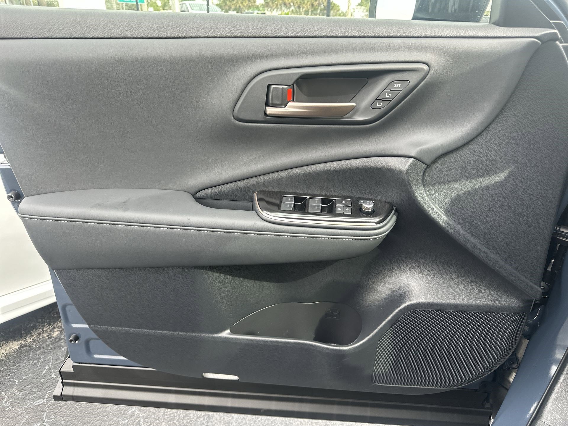 Used 2026 Toyota Crown Limited image 29