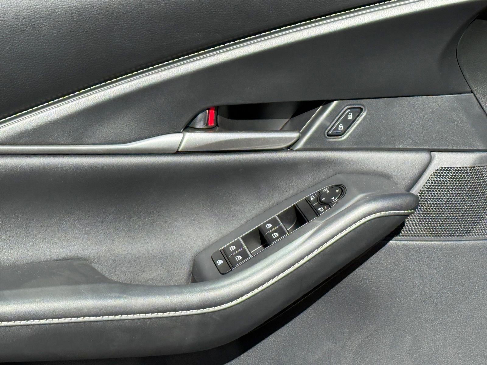 New 2026 MAZDA CX-30 Aire Edition image 17