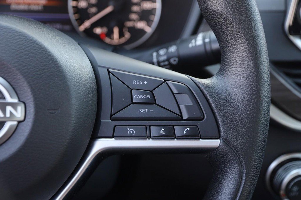 Used 2023 Nissan Altima 2.5 SV FWD image 12
