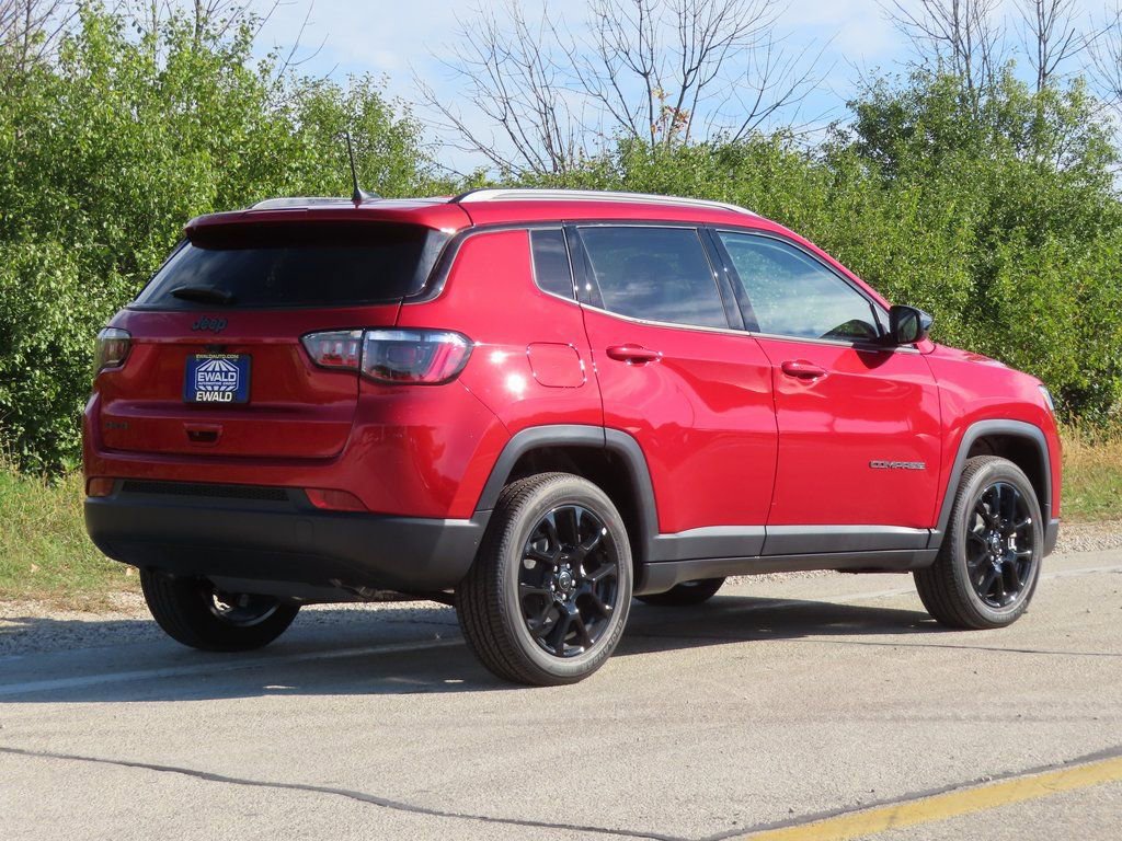 New 2026 Jeep Compass Latitude w/ Quick Order Package 29K AWD/4WD image 3