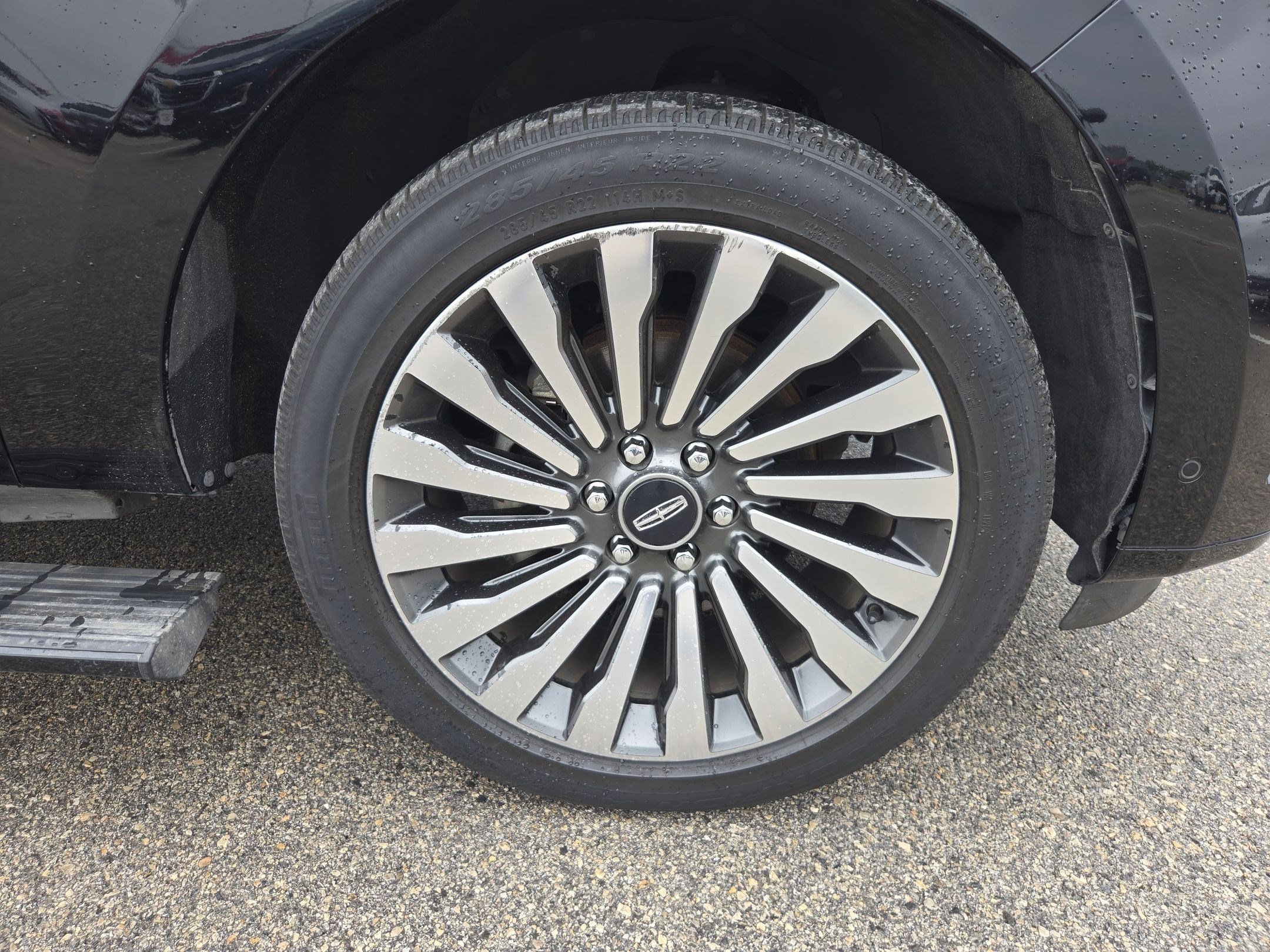 Used 2018 Lincoln Navigator L Reserve w/ Technology Package AWD/4WD image 24