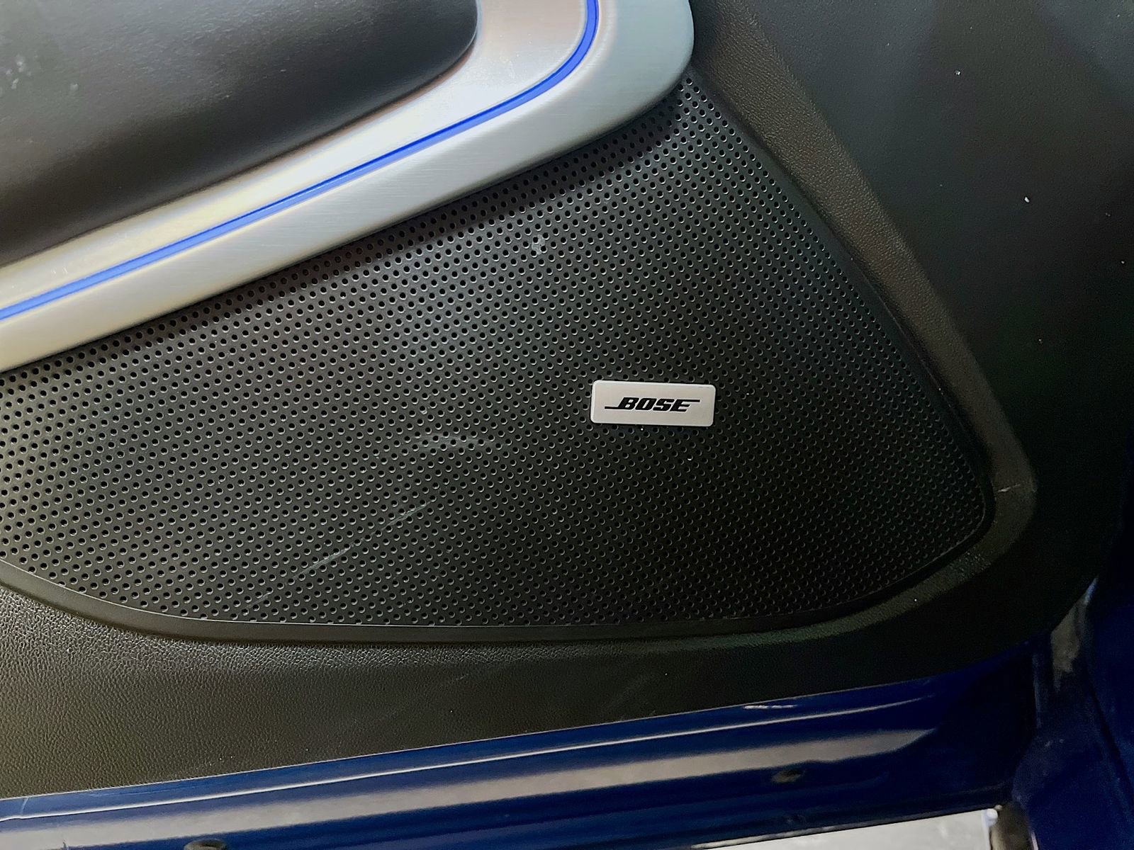 Used 2019 Chevrolet Camaro SS RWD image 18