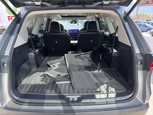 Used 2025 Toyota Grand Highlander AWD image 29