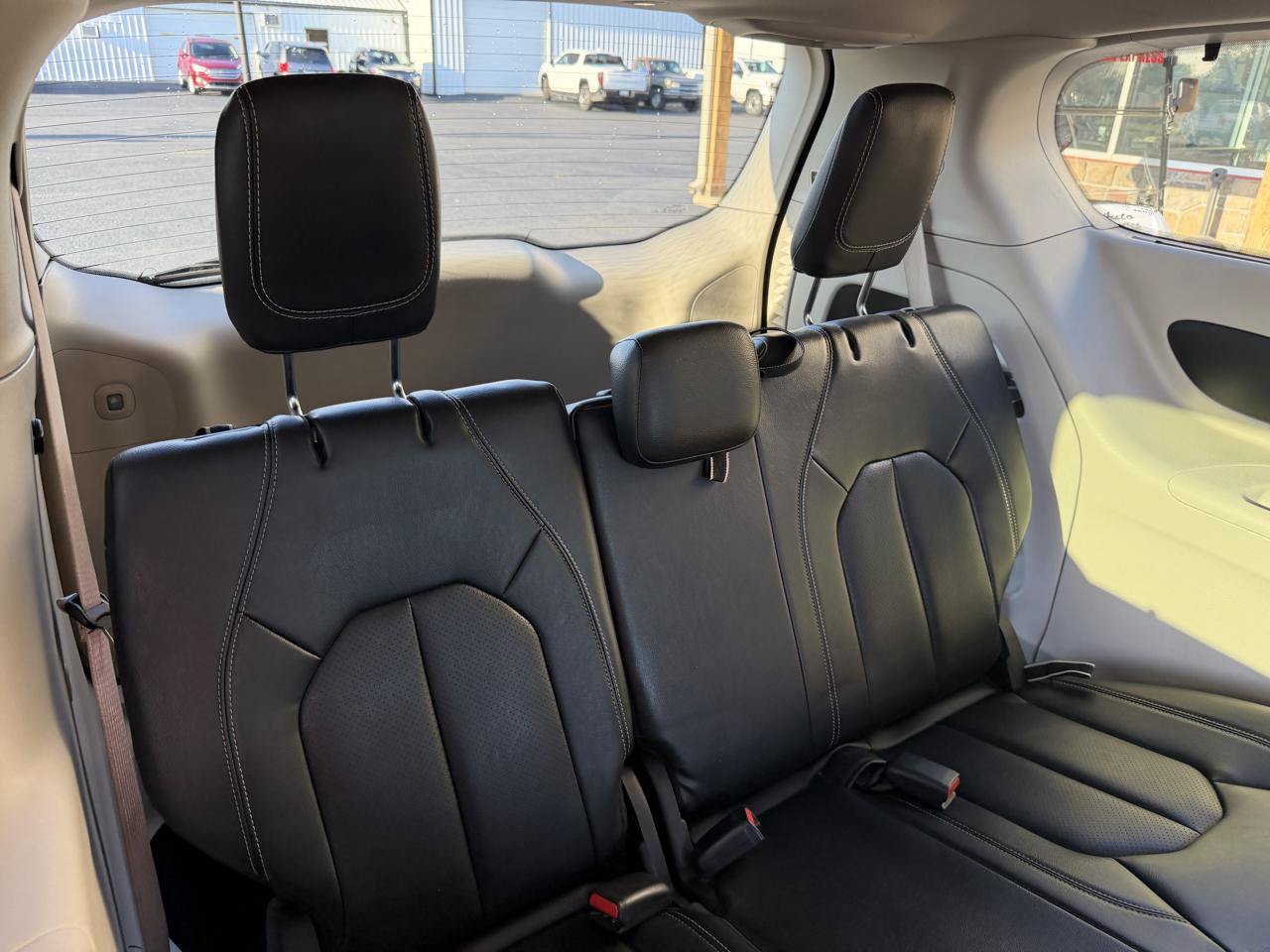 Used 2022 Chrysler Pacifica Touring-L FWD image 20