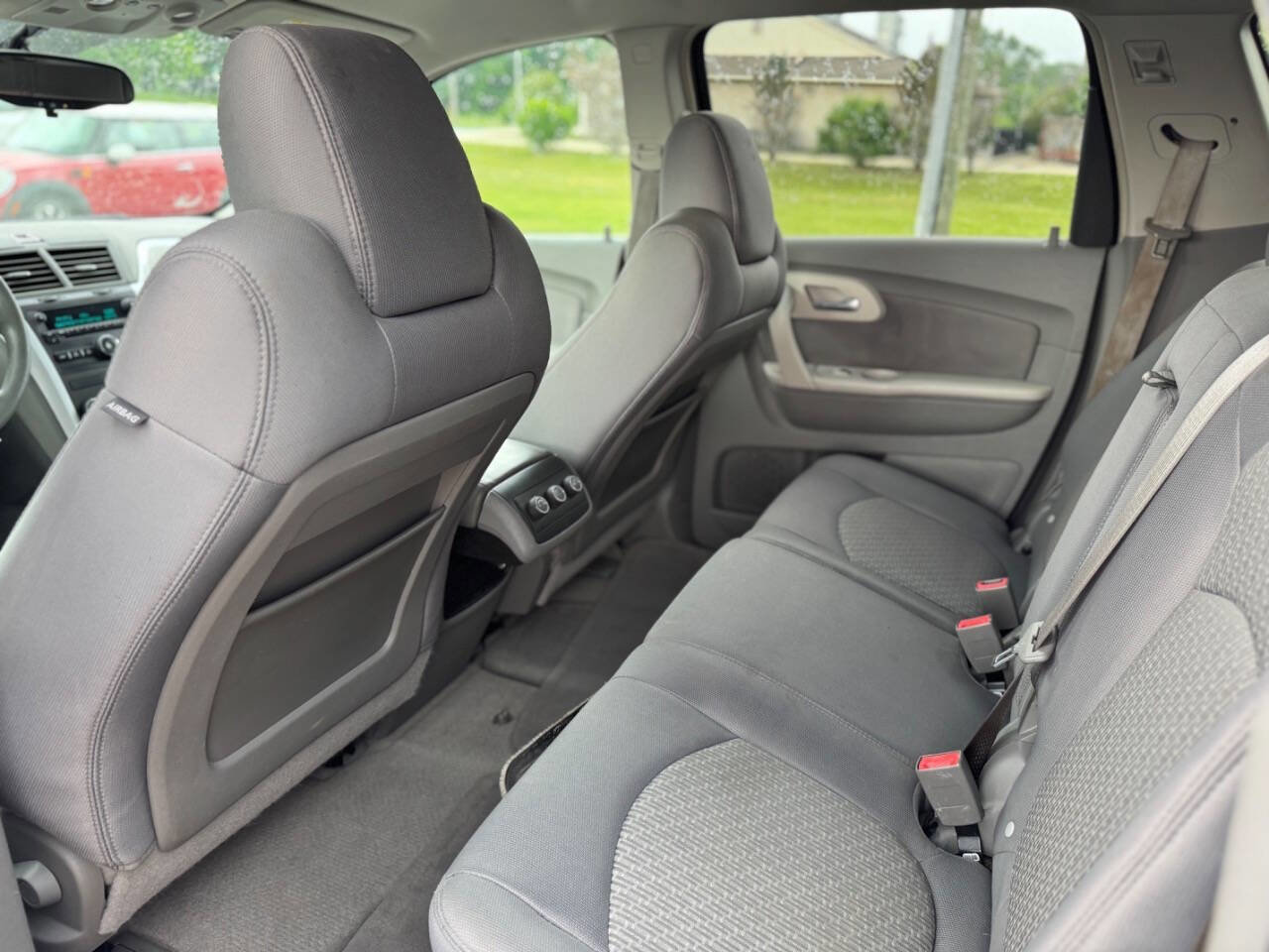 Used 2009 Chevrolet Traverse LS image 11
