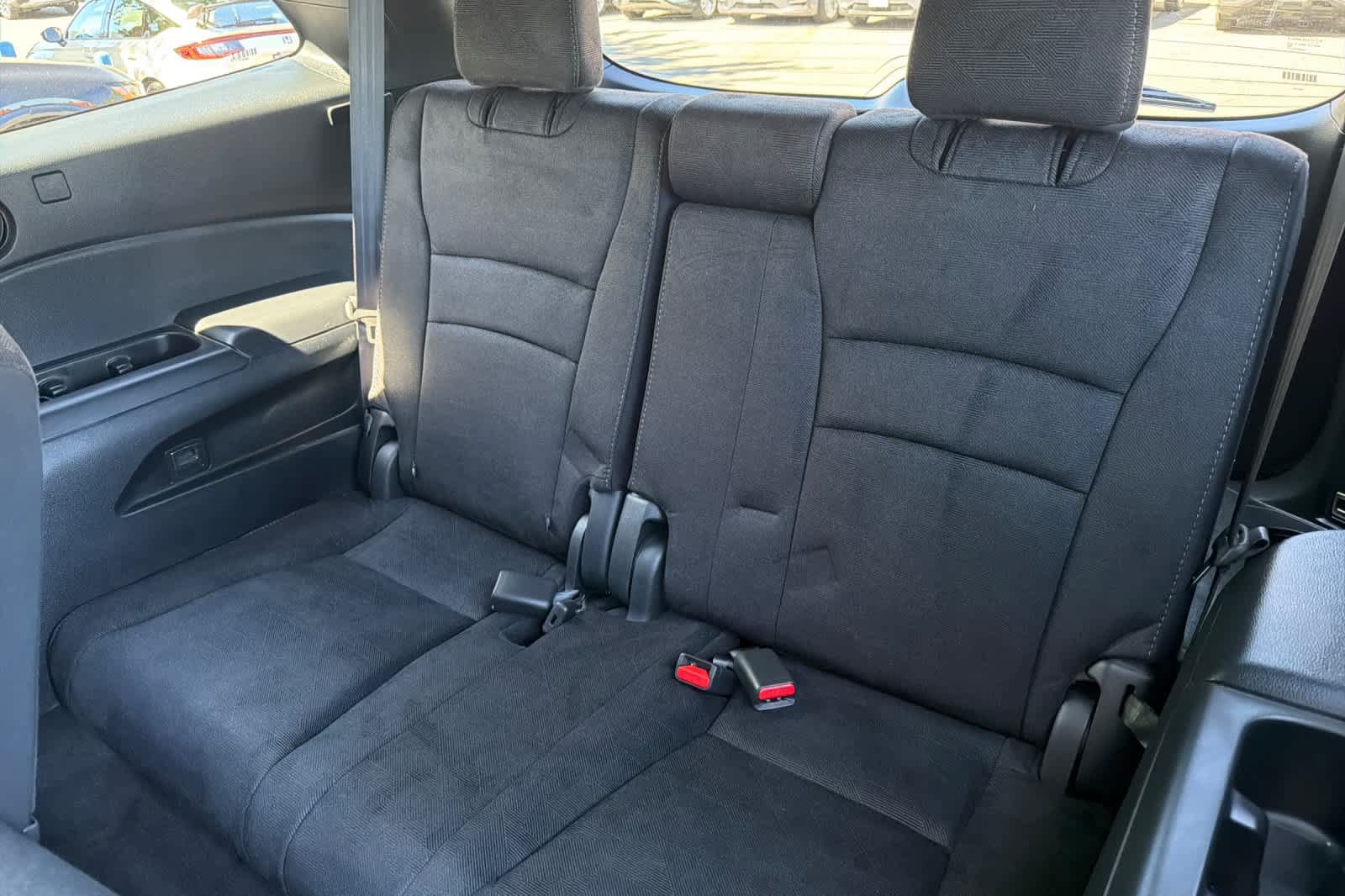 Used 2022 Honda Pilot Sport image 17