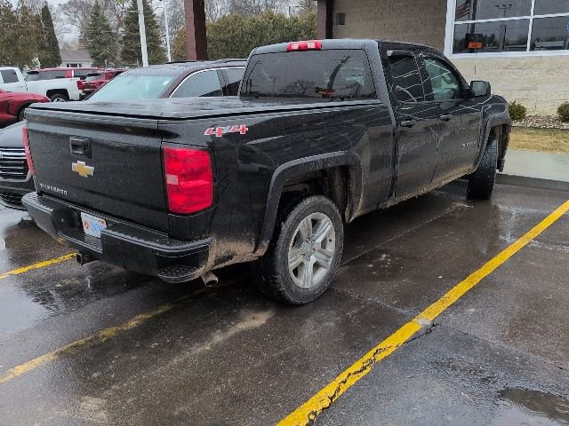 Used 2017 Chevrolet Silverado 1500 Custom w/ Custom Convenience Package image 4