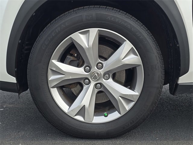 Used 2017 Lexus NX 300h AWD image 9
