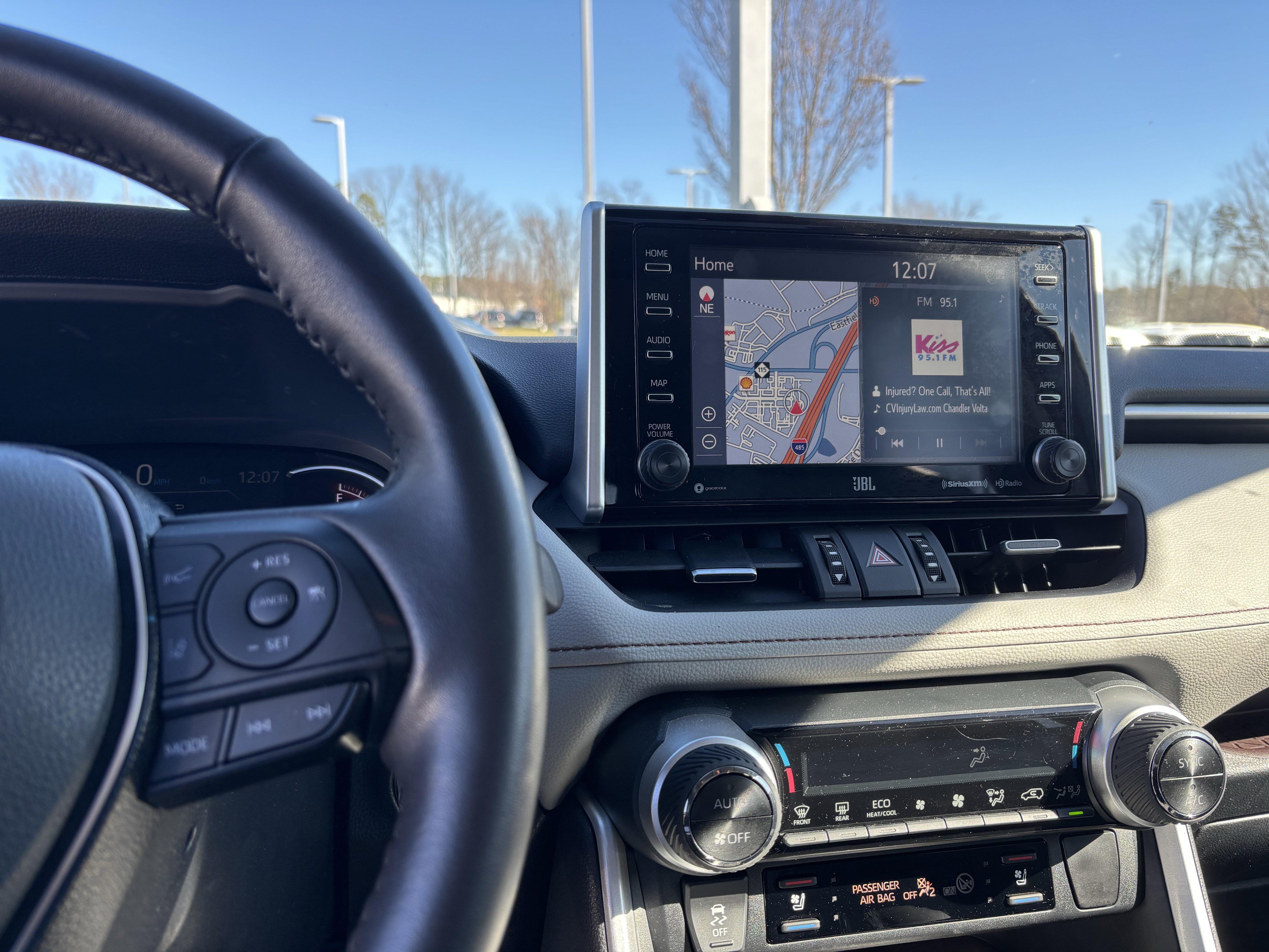 Used 2021 Toyota RAV4 Limited image 30