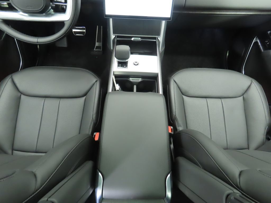 New 2025 Land Rover Range Rover SE image 17