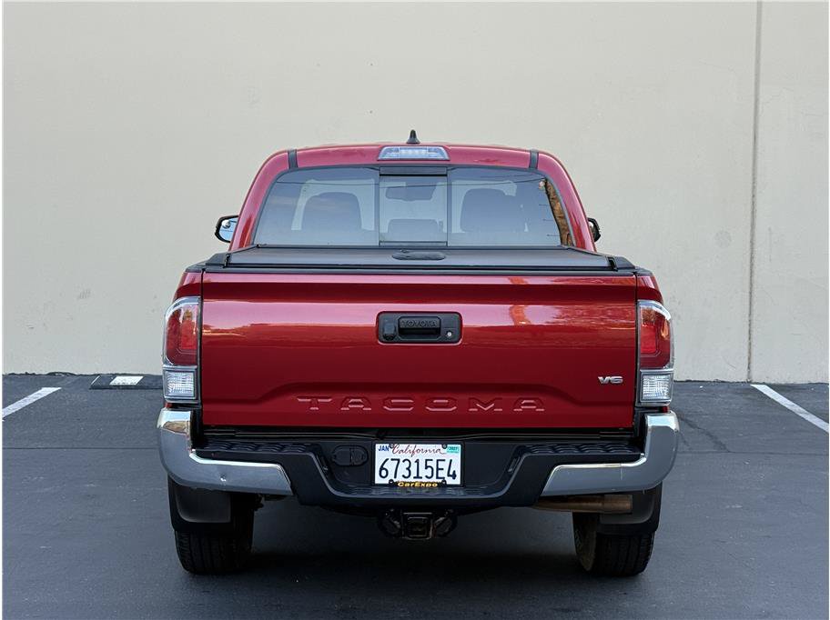 Used 2021 Toyota Tacoma TRD Off-Road AWD/4WD image 5