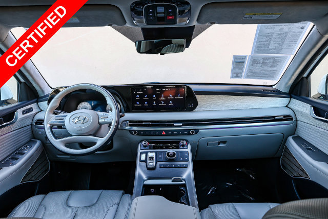 Certified 2024 Hyundai Palisade Calligraphy FWD image 13