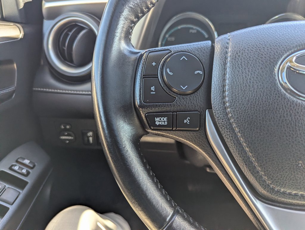 Used 2018 Toyota RAV4 XLE image 26