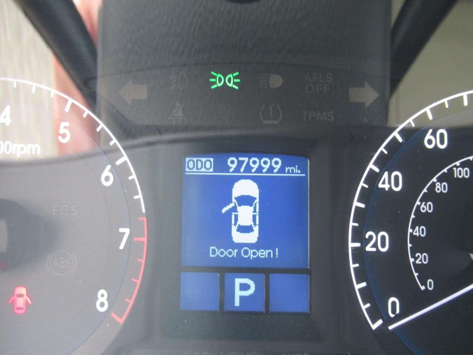 Used 2010 Hyundai Genesis 3.8 w/ Premium Pkg 2 RWD image 28