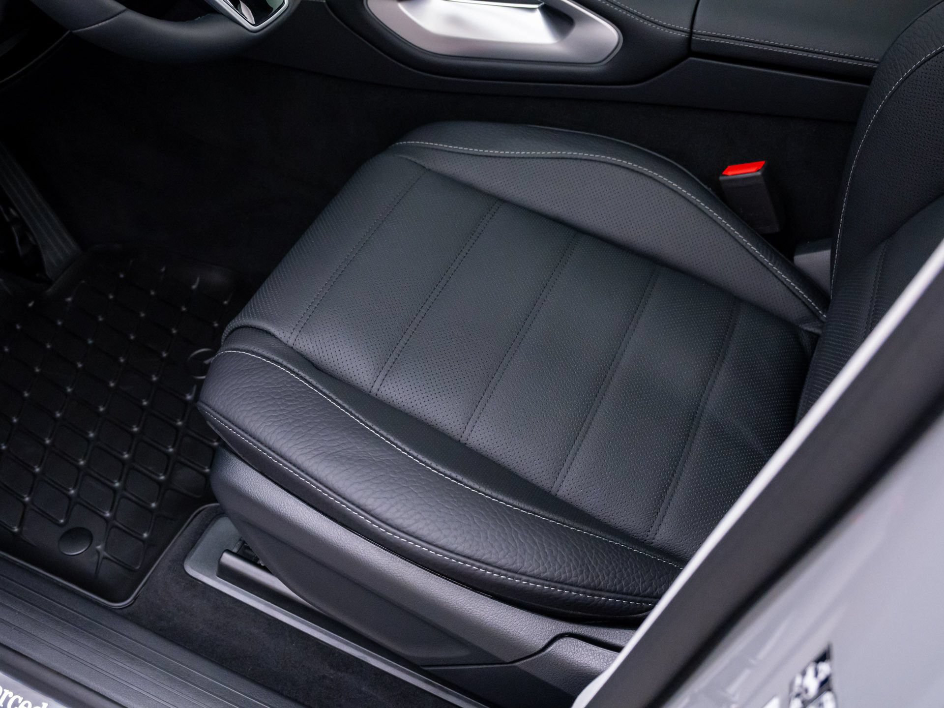 New 2026 Mercedes-Benz GLE 450 4MATIC image 16