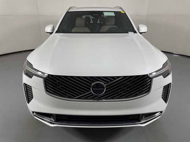 New 2026 Volvo XC90 T8 Plus w/ Protection Package Premier AWD/4WD image 3
