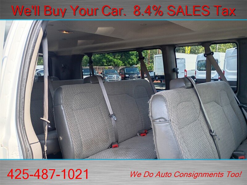 Used 2017 Chevrolet Express 3500 LT w/ LT Preferred Equipment Group RWD image 25