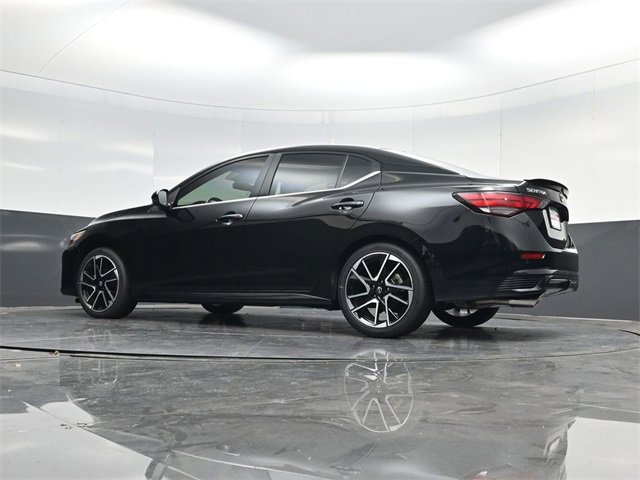 Used 2025 Nissan Sentra SR w/ SR Premium Package image 51
