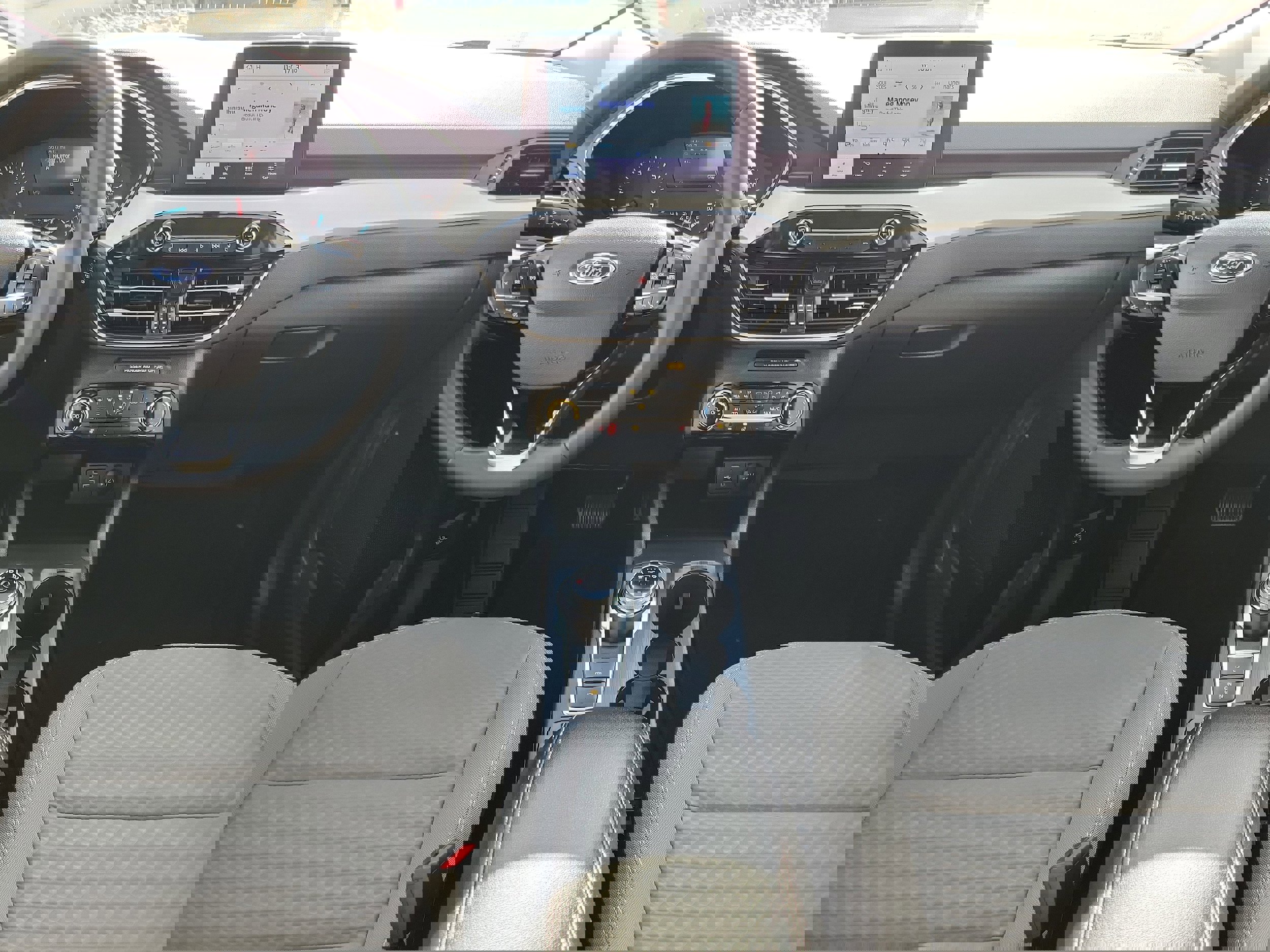 Certified 2022 Ford Escape SE w/ Cold Weather Package AWD/4WD image 14