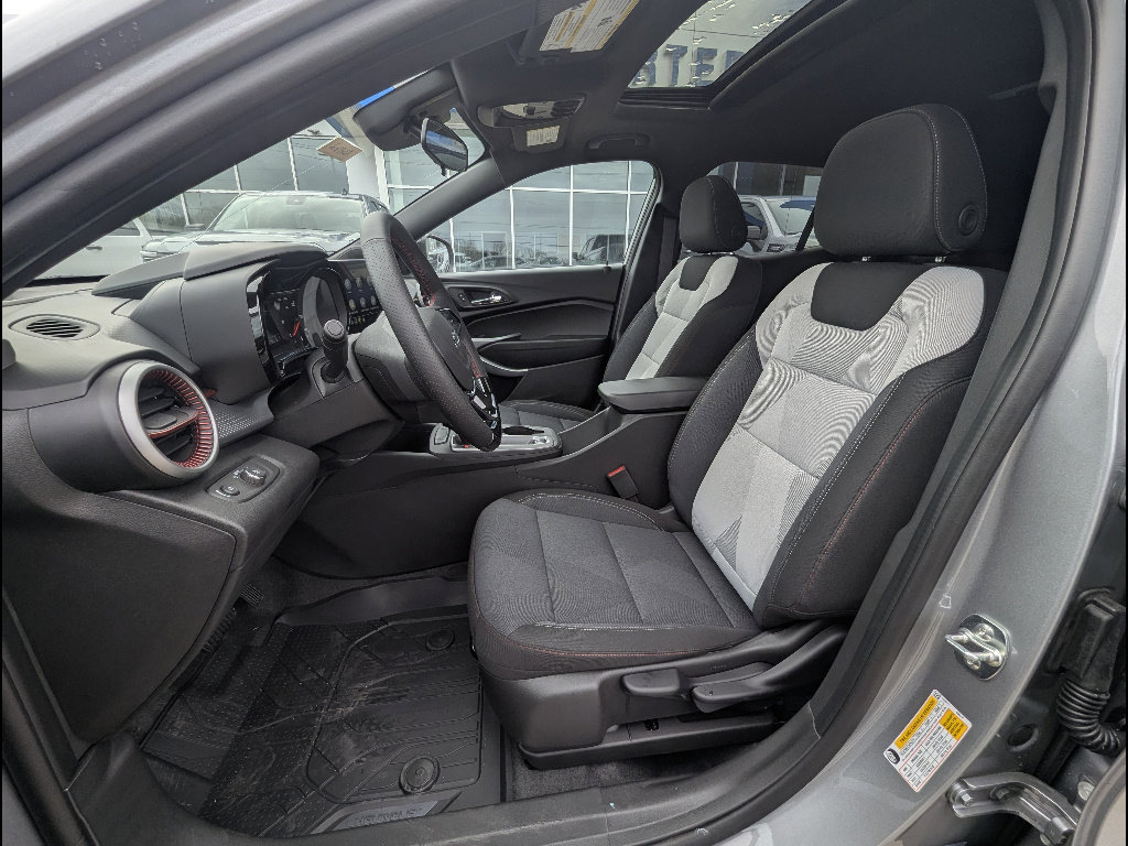 New 2026 Chevrolet Trax RS w/ Sunroof Package image 12
