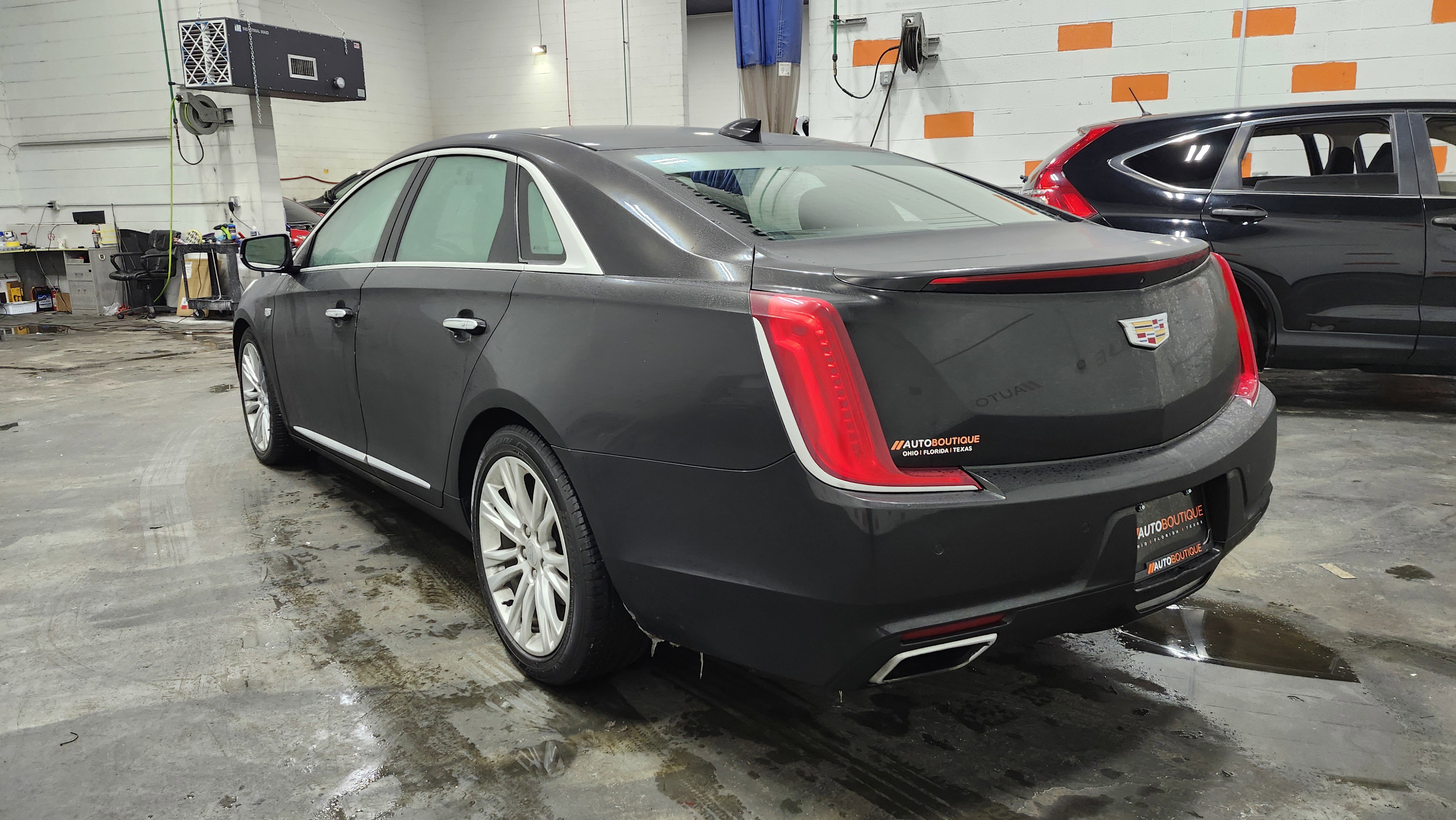 Used 2019 Cadillac XTS Luxury image 13