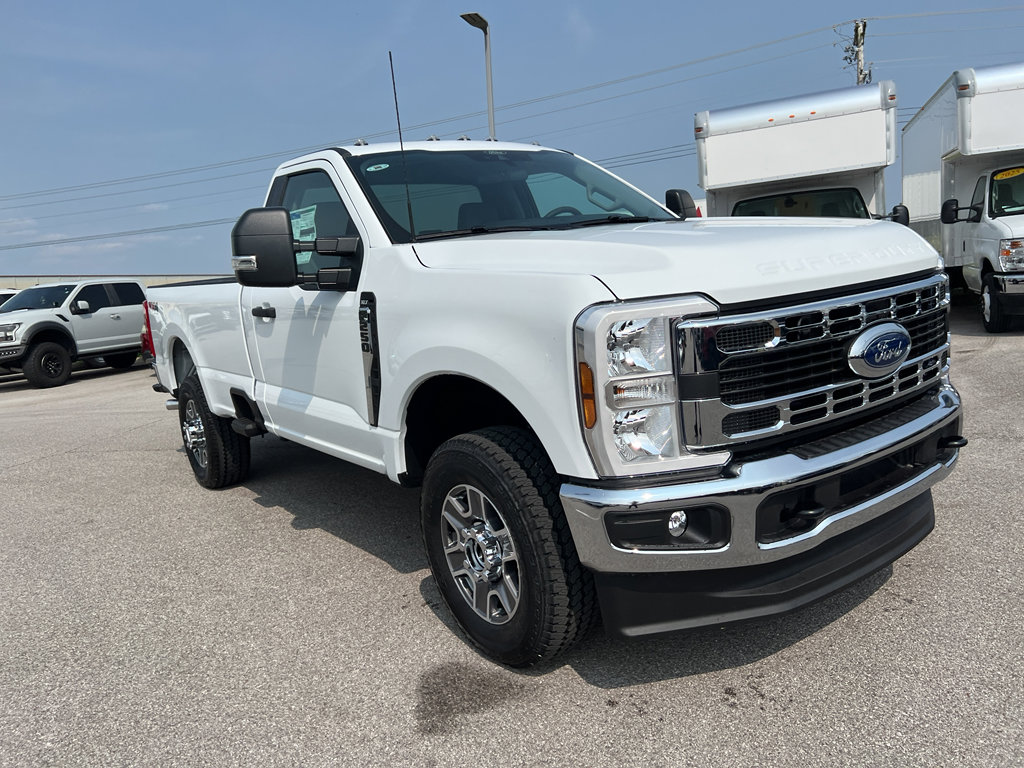 New 2025 Ford F250 XLT image 15