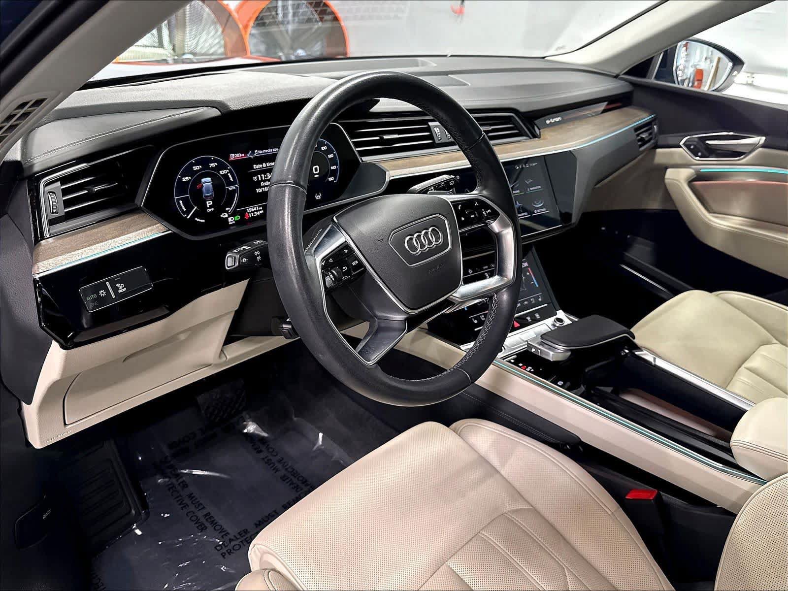 Used 2024 Audi Q8 e-tron Premium Plus w/ Prestige Package AWD/4WD image 16