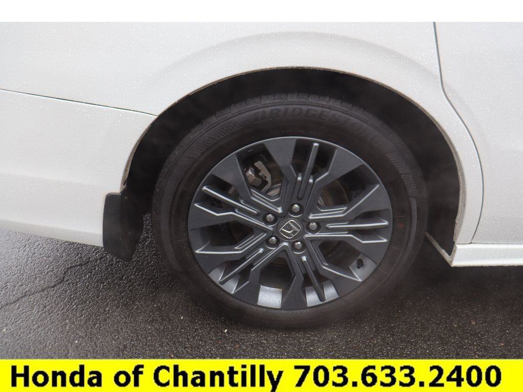 Certified 2025 Honda Odyssey Touring image 25