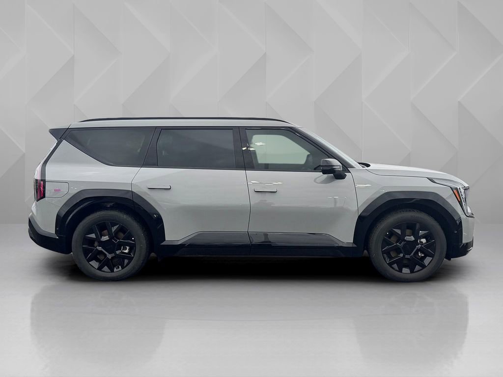 New 2026 Kia EV9 Land w/ Nightfall Edition Package image 4