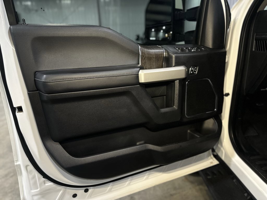 Used 2021 Ford F250 Lariat w/ Tremor Off-Road Package AWD/4WD image 20