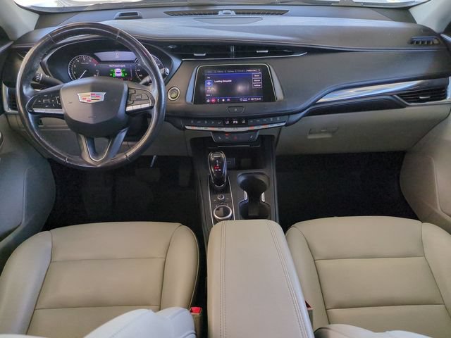 Used 2021 Cadillac XT4 Luxury w/ Cold Weather Package FWD image 28
