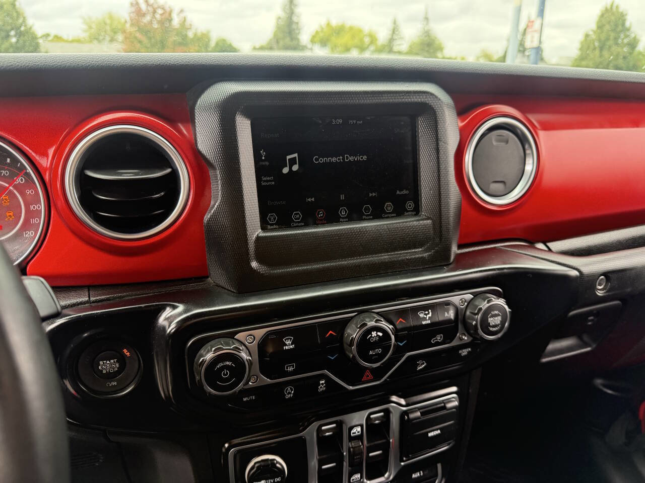 Used 2019 Jeep Wrangler Unlimited Rubicon w/ LED Lighting Group image 21