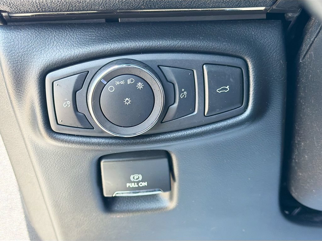 Used 2020 Lincoln MKZ FWD image 32