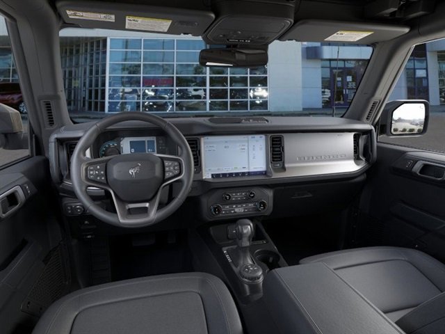 New 2025 Ford Bronco Outer Banks image 9