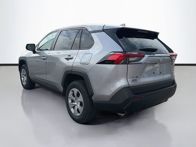 Used 2023 Toyota RAV4 LE image 5