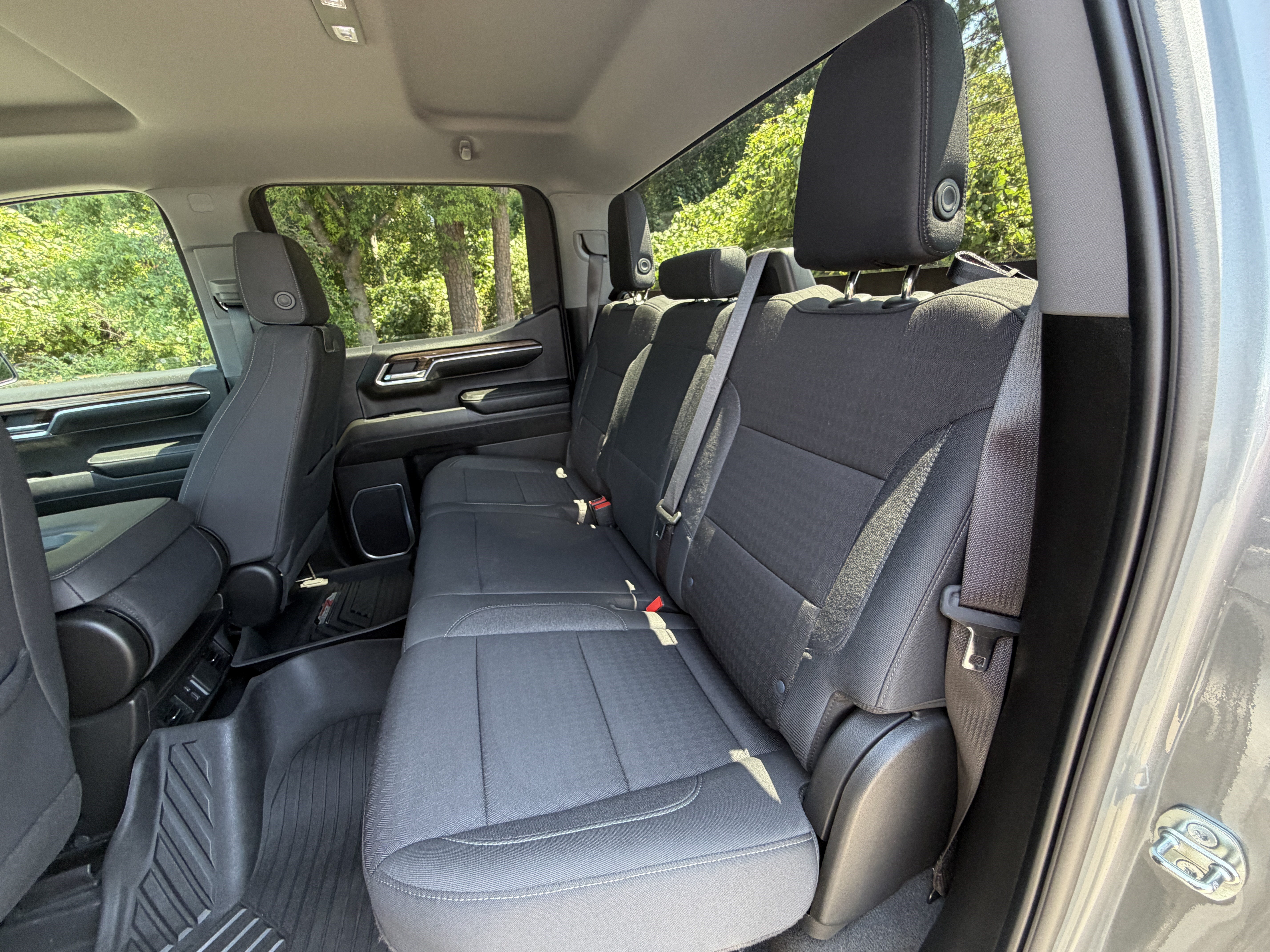 Used 2023 Chevrolet Silverado 1500 LT Trail Boss w/ Protection Package AWD/4WD image 17